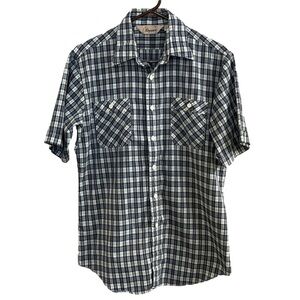 Men's Kingsport Short Sleeve Plaid Button Up Shirt. Size Medium